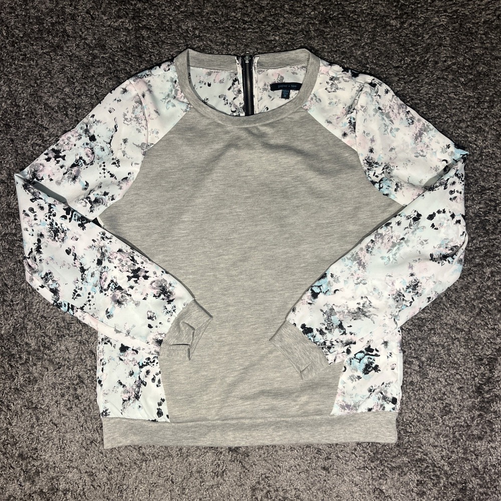 paper tee womens shirts M Gray, And Floral Long Sleeve‎ Zipper Back Accent